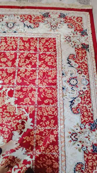 زولية للبيع القياس ٤ في ٥ العنوان بحركه موبايل *********** واتساب بي السعر مجال
