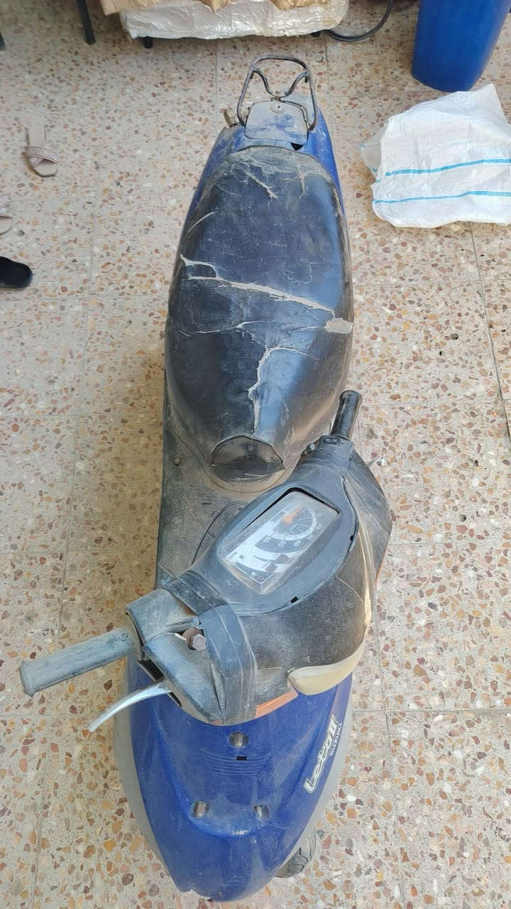 السلام عليكم ورحمة الله وبركاته دراجة ساسوكي البيع  ابيعها طافية هي الدراجة تجفيت جديد وباتري ودبل وتاير ورة جديد والدراجة اوراق والبكلايت الورة موجود والسعر مالتها 175 وبيها مجال بسيط
***********
