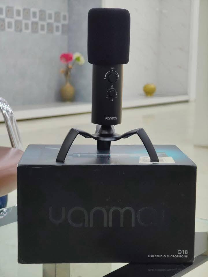 هذا هو ميكروفون مكثف للألعاب Yanmai Q18 بمنفذ USB وإضاءة RGB.الاستخدام: مصمم خصيصًا للبث المباشر، الألعاب، البودكاست، وتسجيل الصوتيات بجودة الاستوديو.المميزات: يأتي مع زر كتم صوت يعمل باللمس، وأزرار للتحكم في مستوى الصوت، ومنفذ لسماعة الرأس للمراقبة المباشرة.التوافق: يعمل بنظام التوصيل والتشغيل (Plug & Play) عبر USB، مما يجعله سهل الاستخدام مع أجهزة الكمبيوتر.سعر 60 الف


**إذا كنت صاحب هذا الإعلان وتريد حذفه لأي سبب، رجاءا أرسل رسالة إلى الدعم الفني**