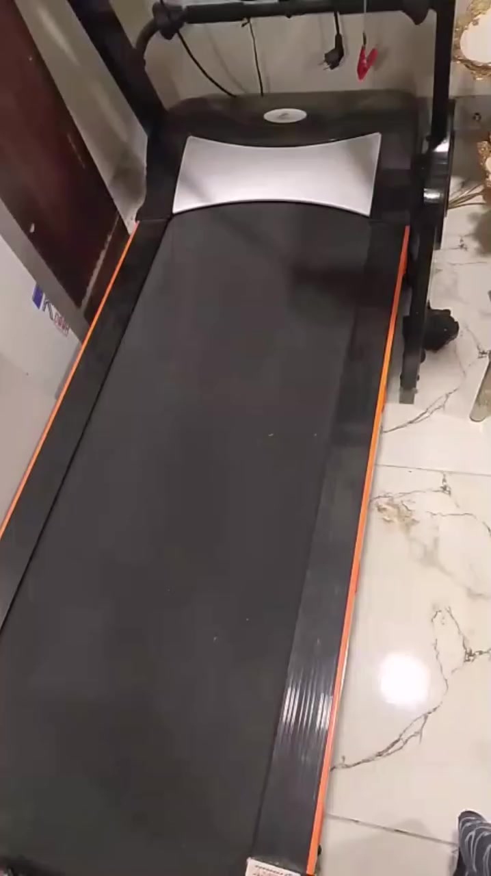 جهاز ركض مابي اي عيب يشتغل عل مولد وبي رجاج بطن ورجاج خصر ويشتغل وضع جبلي وعادي وبي سماعات اذن واستريو جهاز كلش نظيف الشراي يتفضل خاص


**إذا كنت صاحب هذا الإعلان وتريد حذفه لأي سبب، رجاءا أرسل رسالة إلى الدعم الفني**