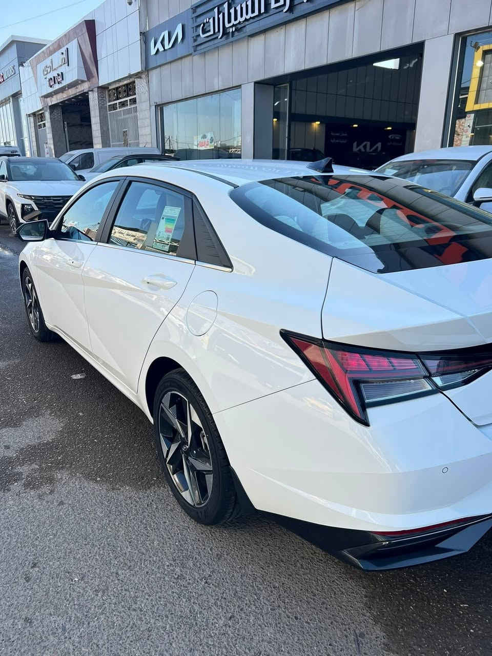 السلام عليكم 
النترا للبيع موديل 21 
السياره فول مواصفات
فتحه 
بصمه تشغيل 
بصمه ابواب 
محرك 2000
مكفوله كفاله عامه 
مكان السياره النجف الأشرف 
السعر 165 وبيه مجال 
للاستفسار الاتصال ***********
