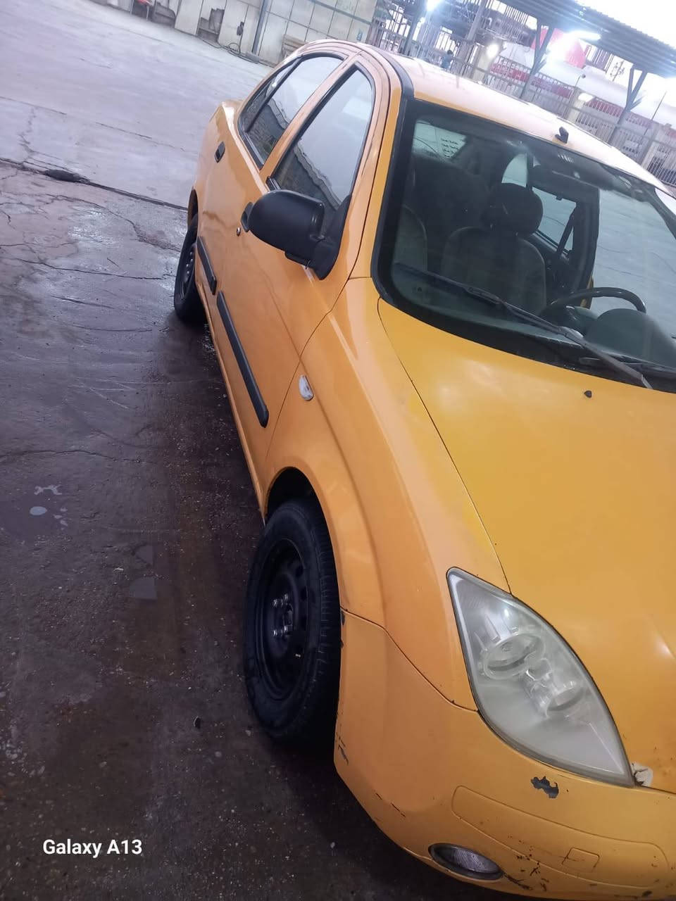 طيبه 2016 مكفوله كير ومكينه وحداديه وصدر وتخم تاير تبريد ثلج كهربائيته كله شغاله لا ضربه ولا تبديل راعيه بل عماره السنوية لل 2027 مصفره السعر 33 وبيه مجال قليل اتصل ***********
