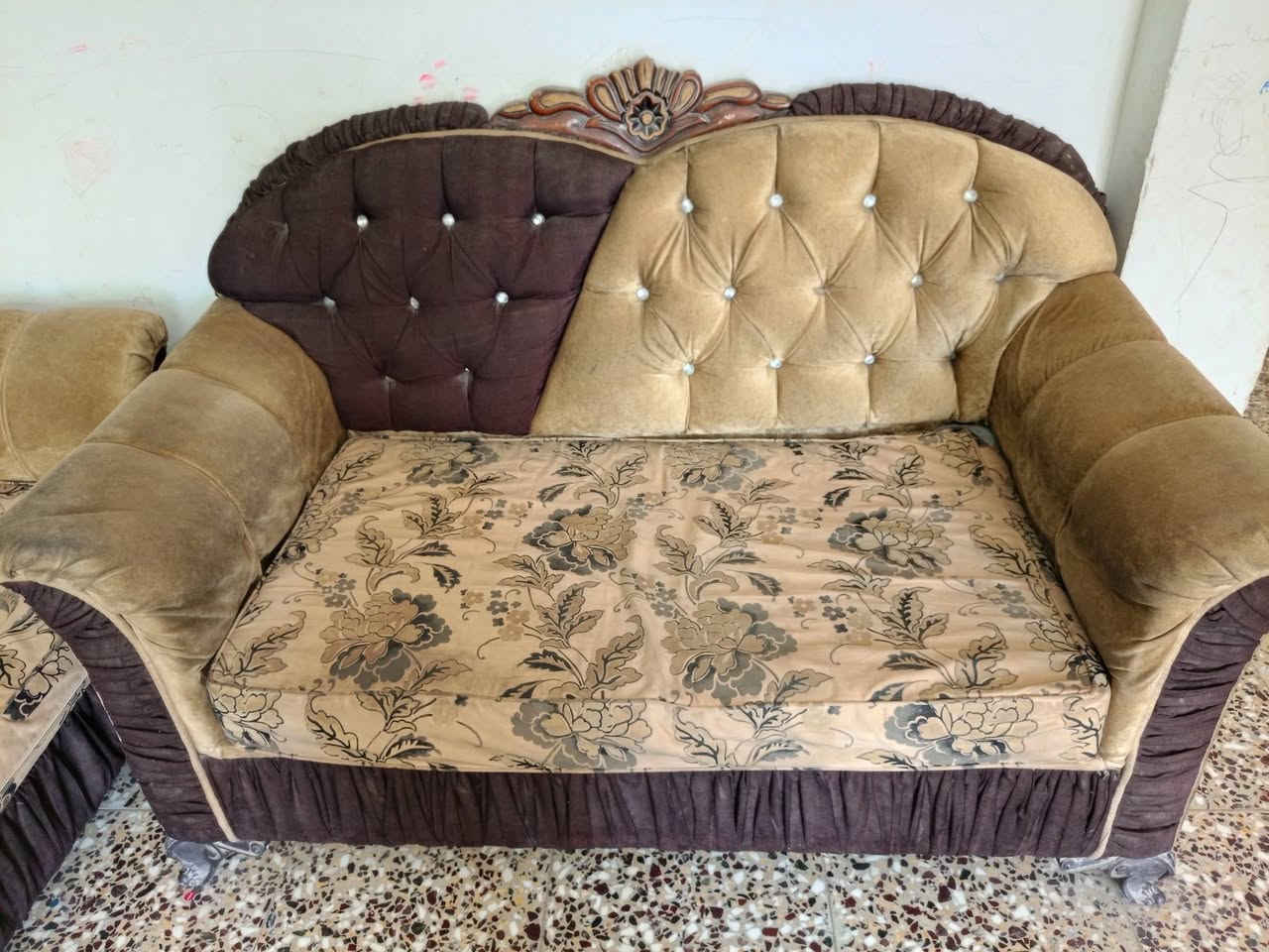 السلام عليكم غراض للبيع مكان كريعات مستعجله ع بيعتهم


**إذا كنت صاحب هذا الإعلان وتريد حذفه لأي سبب، رجاءا أرسل رسالة إلى الدعم الفني**