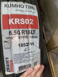 تاير جديد للبيع مال كيا فحل 07700532413