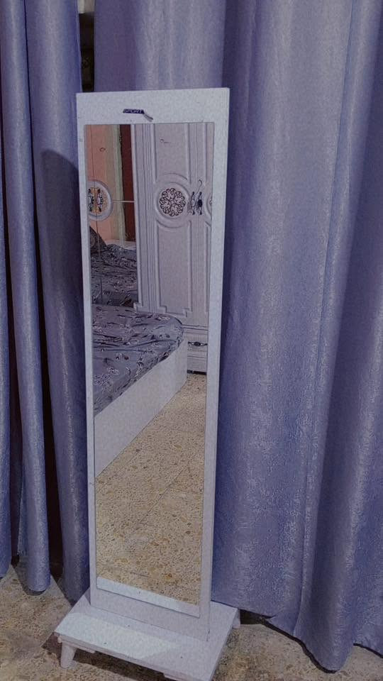 سلام عليكم غرفه تركيه ٦بيبان نضيفه كلش للبيع كامله وياها طبله لتواصل ***********
