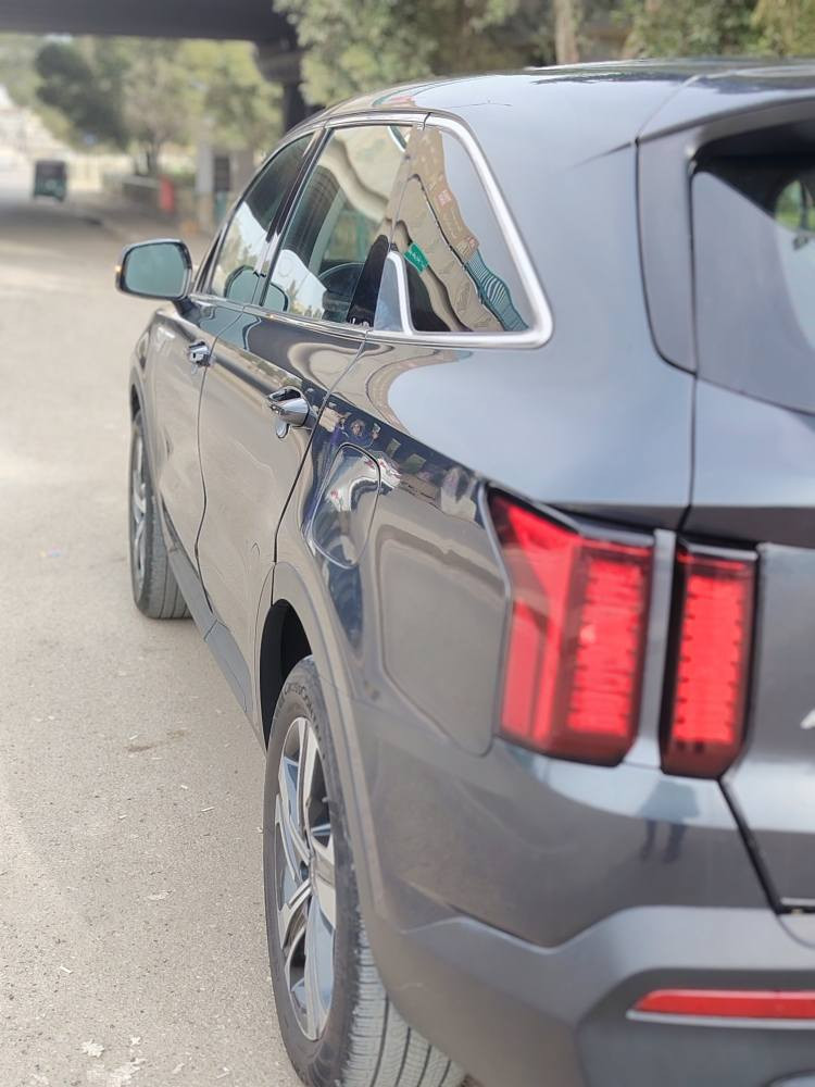 للبيع كيا سورنتو 2022 
حادثها مرفق بالصور
المواصفات:
• الموديل: 2022
• محرك 2500gdi تنفس طبيعي
• دفع رباعي AWD
• شاشة كبيرة مع أنظمة أمان متطورة
• رادار – بصمة – تشغيل عن بُعد
•  تحكم كهربائي- تطعميات صاج
•اناره داخليه 7 الوان
• وضعيات قيادة متعدده
 
*********** موجود واتساب بغداد, العراق
