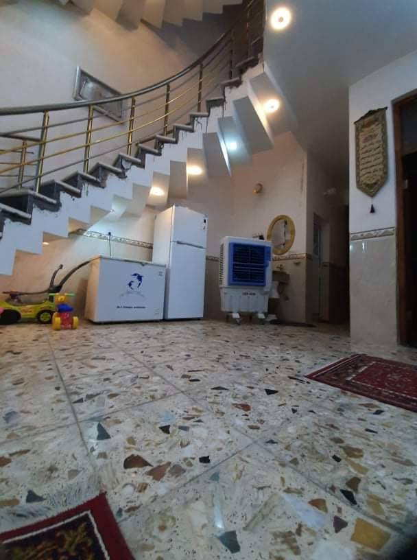 سلام عليكم بيت للبيع مساحه 150متر بناء درجه اولى عنوان شهداء السيديه شارع عواصه قرب افران صمون لاستفسار الاتصال ***********
