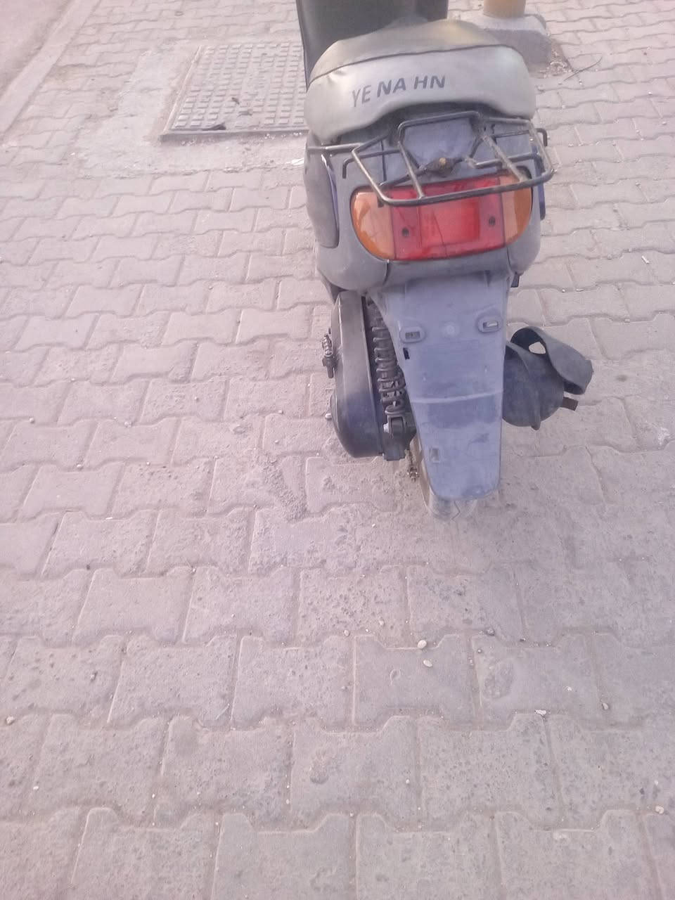 🛵 دراجة منغولي (بوش - Poche) للبيع 🛵
لأصحاب النظيف واليدور دراجة مال عمل ومكفولة، دراجة منغولي جاهزة من كلشي وما تحتاج أي مصاريف:
✨ المواصفات والمميزات:
• الوضعية: شغالة كاملة وبوضع مميز وجاهزة للتجول.
• الكهربائيات: شغالة 100% (لايتات، إشارات، وكلشي تمام).
• النظافة: مثل ما واضحة بالصورة 
💰 السعر:
• السعر: 300 ألف وبيه مجال بسيط 
📍 العنوان والمكان:
• كربلاء المقدسة - حي العسكرية (العابد) - قرب سيد محمد.
📞 للتواصل والاستفسار:
• رقم الهاتف: ***********
• ملاحظة: متواجد واتساب فقط، يرجى عدم المراسلة على الخاص بالفيسبوك لعدم التواجد عليه.
الدراجة مال شراي، الي يعجبه يتفضل واتساب أو يتصل وتدللون! 😉
