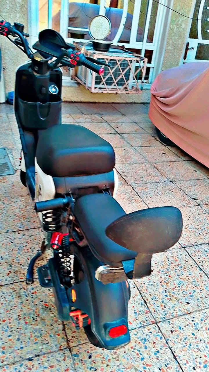 للبيع السعر (٣٨٠ )***********
