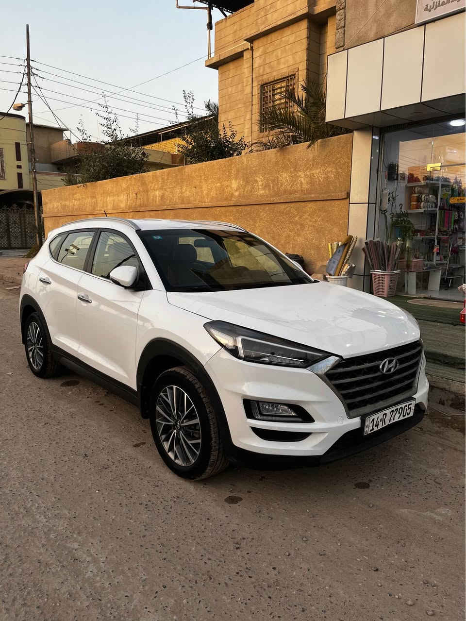 توسان موديل2019  خليجي وكاله كشنات جلد لد خمس عدسات زنون عالي ناصي مرايات ويدات ترحيب ويل18 مرايات شفط شاشه جبيره تحكم استيرن طخم تاير جديد اي كلوب بالعينه ما مشتغل اسبير نفس الوياله السياره جيكيه رقم بصره جديد انكليزي السياره نظيفه ماشيه94 وقابله للزياده بيها هلال الجاملغ الامامي وخشم البنيد بارد وقطعه صبغ السياره 190 وبيها مجال حك الجيه
*********** للاستفسار ما متواجد فيس فقط واتساب Singapore
