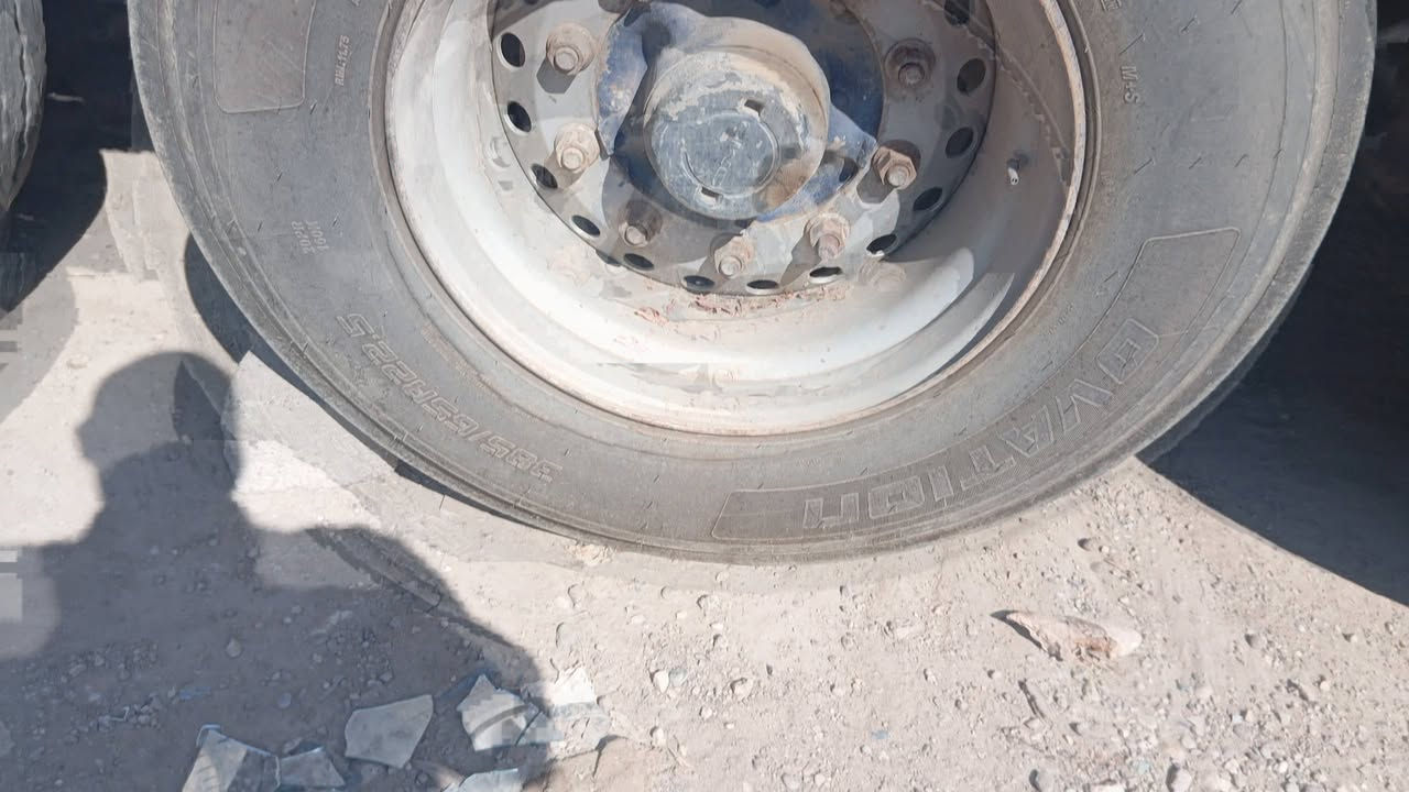 عربابه اوربيه للبيع تل تاير بالون 3 دناكير الثالث رفاع زوجين تاير جديد والثالث نص عمر دناكير سانبه شاصلي نضيف لا فطر ولا كسر 
 العنوان موصل 
ملاحظة هذا رقم صاحبها اني مكلف بالنشر الشراي يتصل عليه *********** هذا رقم صاحبها بي وات ساب الي يحب يتصل عليه
