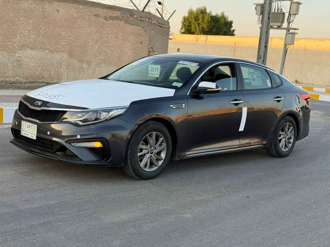 يا الله سلام عليّكم وبتيماء البيع و مراوس موديل 2019حره تحويل ثاني بسمنه يوم ضرارها جاملغ وبنيد  وًجاملغ الخلفي صبغ بدون دواخل موصفات سياره شاشه كبيره تحكمات ستيرن جهتين شاير بل مري بعد بيها موصفات حلوه مكينه 2400ما مفتوحة كير ومحرك وحداديه تبريد جاهزه لأخير سياره مكان سياره ناصريه  سعر ب 118  وبيها مجال رقم***********
