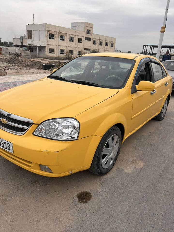 اوبترا 2011 رقم بصره مشروع وطني هزه صار شهر مسويها  سنويه جديده بأسمي مصبوغه وبيها طخات مال شارع  مابيها ضربه قوية 
مكفوله عيب شرعي واصوليات
سيارة ماناقصها شي حداديتها گير مكينه 
سعرها 60 بيها مجال قليل كلش 
مكانها ناصرية مركز
اتصال فقط موجود 
***********
