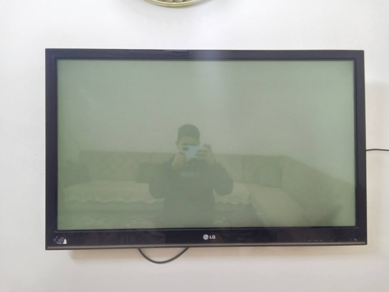 السلام عليكم بلازمه للبيع LG ايل جي الحجم 43 شغاله بس بلا تكنيك للبيع السعر *********** للمراسله واتساب الموقع بغداد تقاطع المرور وشكرآ
