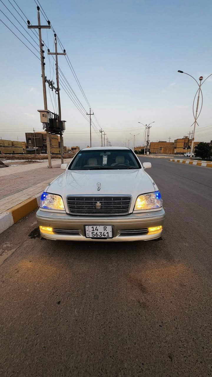 السلام عليكم للبيع جنون موديل 2004 اصل  رقم بصره نكليزي بسمي تحويل مباشر سنويه ل 31  مكفوله من الضربه و الكص والنقل الجثه والعيب الشرعي مكينه وگير 3000مكفولات  حداديه 100% تخم تاير جديد تبريد شغال  كرهبائيات كله شغاله سياره نضيفه  السعر 108  وبيه مجال   .مكاني ناصريه مركز  .*********** .
