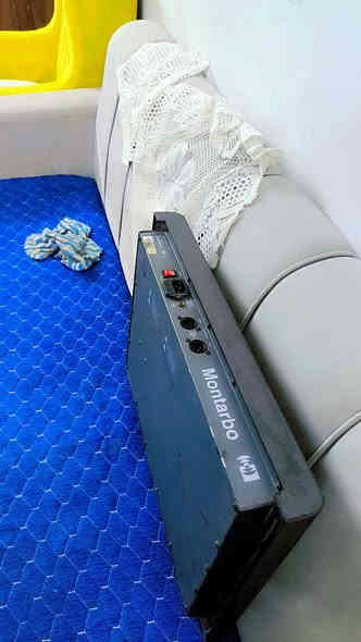 سلام عليكم مكسر مونتربوا. اصلي. اخرس أخرس  للبيع سعرة 150 الف دينار عراقي  للتواصل. على مازنجر. و الوات ساب. ***********
