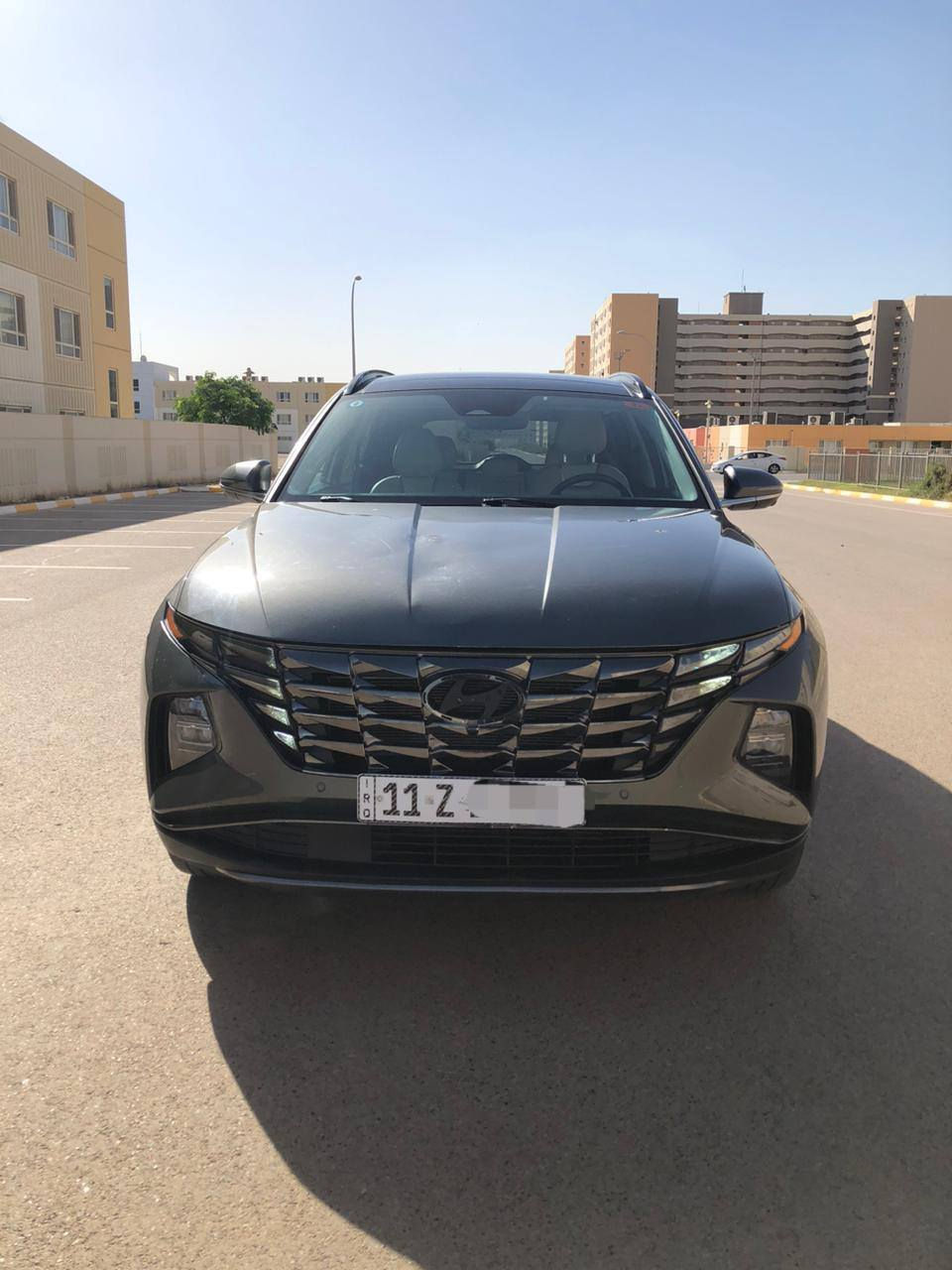 توسان2023 وارد امريكي
الفئه/ لمتتد VIP
المحرك / 2500 سمارتgdi
تشغيل بصمة  ترحيب شاشة 
تشغيل عن بعد 
تقديم و بك  من البصمة 
رادارات /امامي  و خلفي 
حساسات/ 6 امامي و 6 خلفي 
كاميرات/ 360  5 كاميرات
كامرة خلفية متحركة مع تحديد المسار
فتح صندوق كهرباء وفتح ذكي عند الاقتراب بجانب الصندوق
شاشه/ شاشة دجتل 
السماعات / سستم سماعات ماركة BOSE 
داخل غرفة السيارة ابيض
الكشنات الأمامية/تدفئة + تبريد ---كشنات الخلفية- تدفئة
كير/ بيانو 8 نمر 
مود القيادة 4 / سمارت --- نورمل--- سبورت --- منحدرات جبلية
تبريد/ قطعتين امامي خلفي 
قيادة ذاتية + تعديل مسار 
هاند بريك دكمة
اوتوستوب 
تدفئه ستيرن 
تحكمات ستيرن
شفتات ستيرن 
السقف بانوراما قطعتين   
وبعد بيها مواصفات هوايه 
السيارة نضافتهة فول 
كير ومحرك مكفول 
وحادثها خفيف مثل ماموضح بالصور   
الشراي يتصل على رقم ***********
