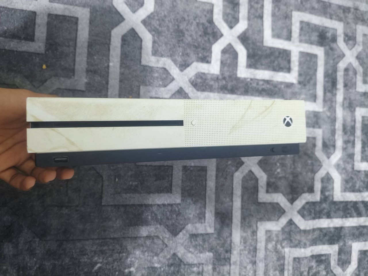 سلام عليكم
اكس بوكس ون اس ذاكره 512مع يده اصليه وبطاريه لليده 
بس لونه لان الجهاز انترك مثل ما موضح بل صوره وياه حساب كيم باس التمت 70يوم السعر150قفل140 ماكني نجف كوفه قرب نفق المختار لاستفسار خاص


**إذا كنت صاحب هذا الإعلان وتريد حذفه لأي سبب، رجاءا أرسل رسالة إلى الدعم الفني**