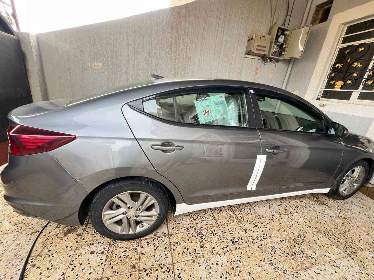 سياره النترا موديل ١٩ فول لمتت منضومه غاز سيارة كامله بدون نقص للبيع حادثها جاملغ خلفي وقبغ جنطه مكينه ممفتوحه مكينه ٢٠٠٠ دوش ماشيه ١٣٥ للاستفسار الاتصال على الرقم ***********
