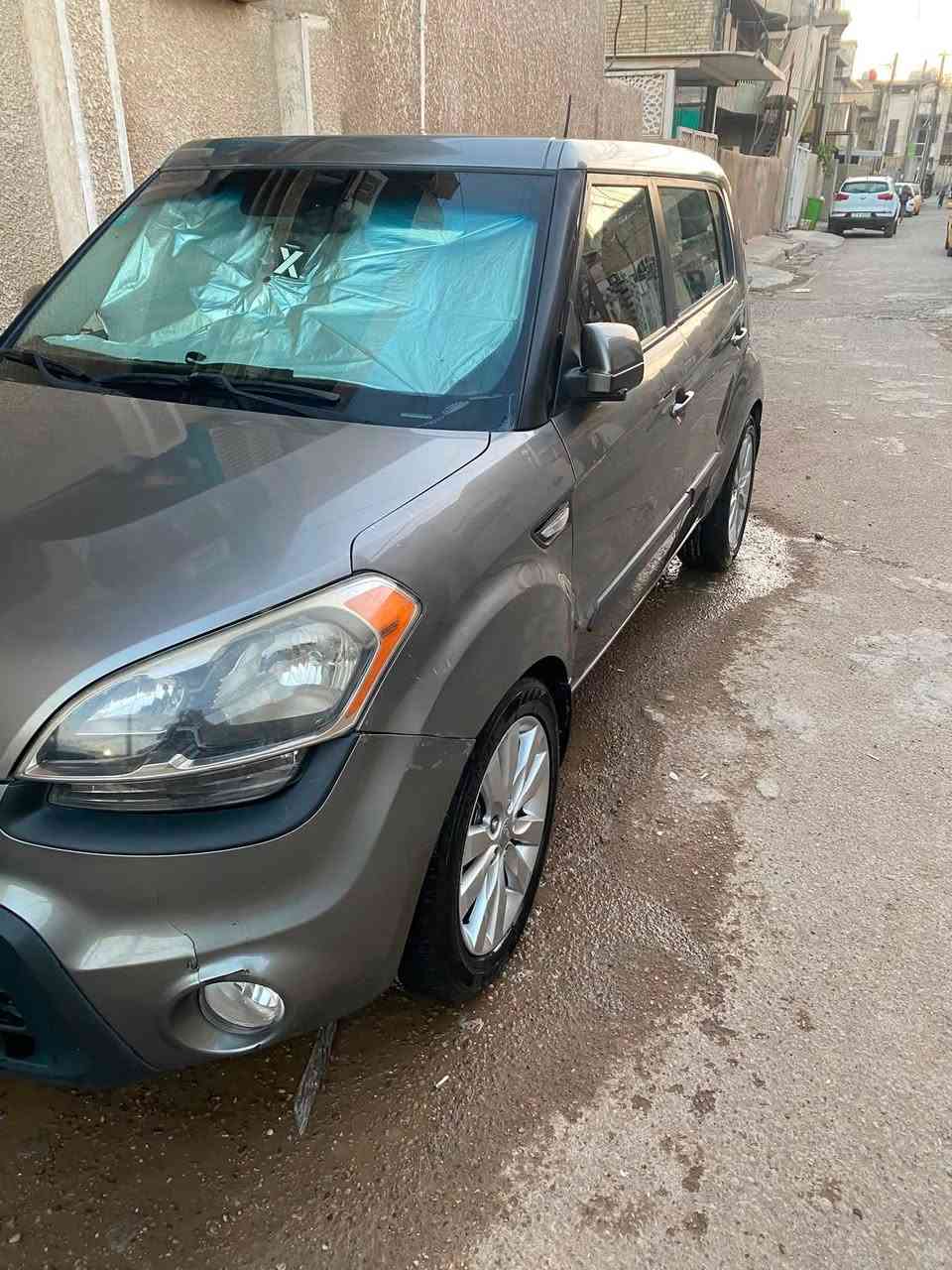 كيا صول 2013وارد امريكي حادثه صفحه السايق موضح بالصوره جاملغ وبابين بدون ايرباك ماشيه 59الف  هزه ورقم جديد باسمي مكانه بغداد السعر 95وبيه مجال للطيبين رقم***********
