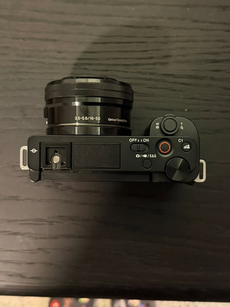 العنوان: Sony ZV-E10 نظيفة جداً (مثل الجديد) مع كامل ملحقاتها
التفاصيل:
• الموديل: Sony ZV-E10 (Mirrorless).
• العدسة: عدسة الكيت الأصلية 16-50mm مع مانع اهتزاز.
• الحالة: نظيفة جداً (استعمال منزلي قليل)، خالية من أي شخوط أو عيوب تقنية.
• الملحقات: الكارتونة الأصلية، البطارية، الشاحن، الحزام، وكل الأكياس والكتيبات.
• المميزات: تدعم تصوير 4K، شاشة متحركة (Flip Screen) مثالية للفلوقات، ومنفذ مايك خارجي.
السعر: على الخاص


**إذا كنت صاحب هذا الإعلان وتريد حذفه لأي سبب، رجاءا أرسل رسالة إلى الدعم الفني**