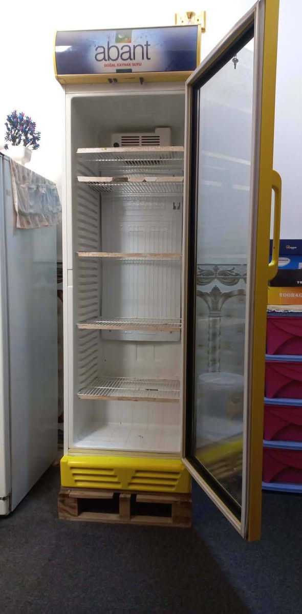 عارضة نظيفة جدا للبيع ايكور تركية 
للإستفسار ***********
