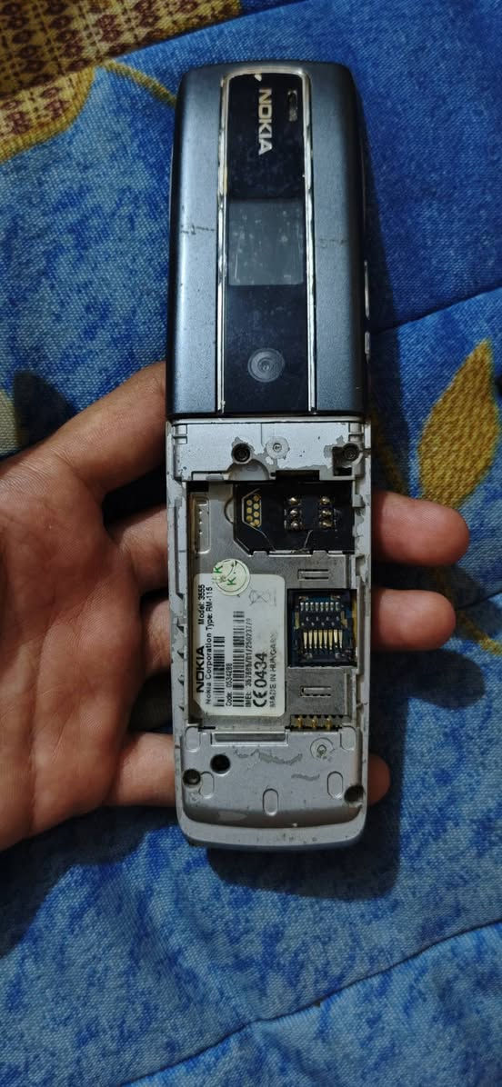 جهاز نوكيا قلاب نضافتة فول وتحفي رايدة 90 الف وبي مجال الطيبين للتواصل وتساب رقمي ***********
