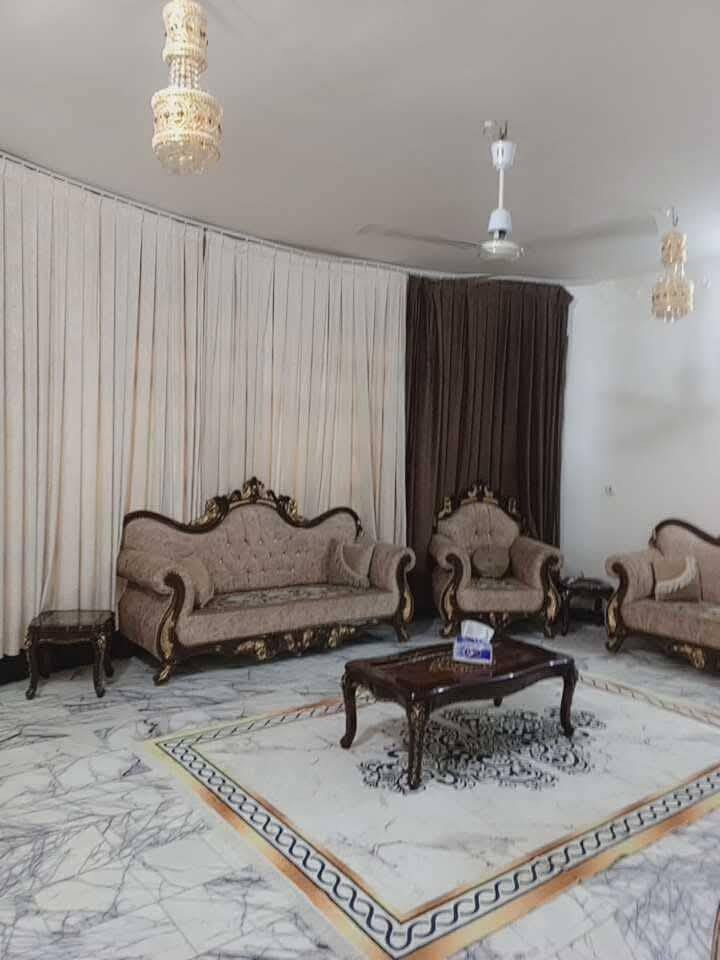 السلام عليكم
تخم ملكي للبيع 
السعر 750 وبي مجال
العنوان المسيب


**إذا كنت صاحب هذا الإعلان وتريد حذفه لأي سبب، رجاءا أرسل رسالة إلى الدعم الفني**