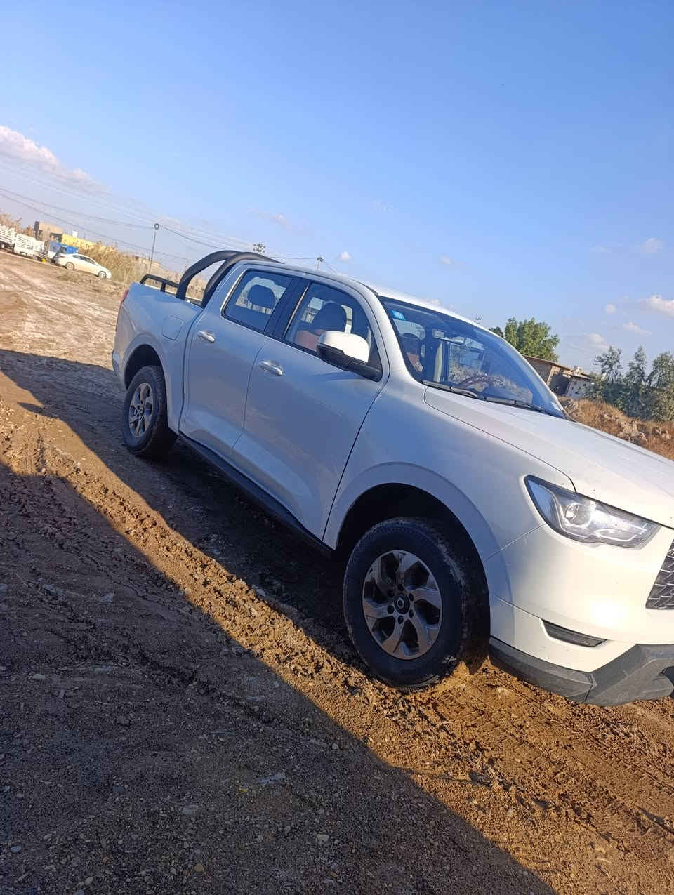 السلام عليكم سياره للبيع باور 2024گيرعادي تو ويل جديده ماشيه 82ألف السعر 150$للتفاصيل اكثر اتصل عل رقم ***********
