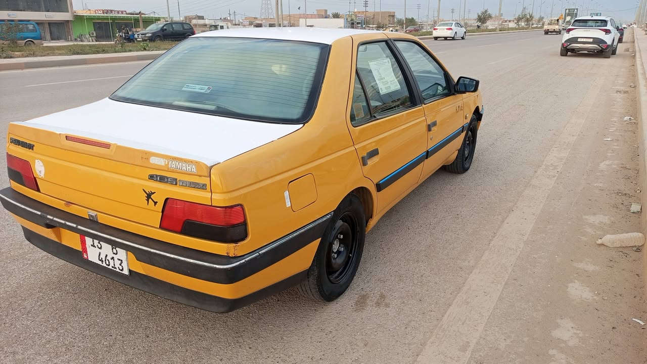 بيجو 405 
موديل 2012 رقم نكليزي بسمي هستوني محولهة مصفرة من هيئه وغرامات  
مكفوله من ضربه وتبديل وصبغ كير مكينه فرنسي 
صدر. حداديه تايرات زينات كهربائيات كلهة شغاله
سعر 35 وبيهة مجال بسيط مكان كوت حي لحكيم ستفسار ***********
