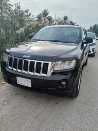 سياره جيب لاريدو موديل 2013 للبيع. الاستفسار خاص 07718561102