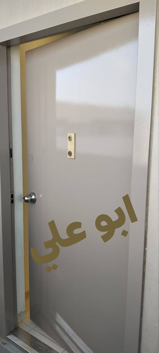 تم صبغ باب جوتن الأصلي

#خدمات ابو علي لديكم لا خوف عليكم
صبغ الشقق  أعمال ديكور 
تنصيب وتنضيف السبالت 
حداده كتائب ومانع ذباب بانواعه سلايت وثابت 
١-  #تبديل واضافة نقاط  كهربائية🔌،وبراكيتات و تثبيت💡 
الثريات بكافه انواعها🔮 .
٣- #تثبيت وفتح  مراوح سقفيه بكافة انواعها. 🪭
شد شاشات البلازما📺 
4 _تبديل #وصيانه خلاطات بكافه انواعها 🚿🛁🚽
5 _تبديل قفل #🔏 باب شقه داخلي  🔑وخارجي 🔐
6 _فتح وشد كافة #غرف 🛌🛏️🛏️ نوم
7-فتح وشد وتنظيف #سخان 🔧🔧 
شد ونصب  كاونتر 🔨🪚
8-تغليف ابواب مانع رطوبة 🚪🚪
9-تعليق ستائر ‏‪🪟 🛠️ 
نقل اثاث داخل بسماية.🚛🚛
شد فلتر خارجي على الميزانيه وتبديل فلتر 7مراحل🚿🚿
 فتح وشد ساحبه وتصليح⚙️⚙️🪛  
  تنصيب جميع الغسالات👚
تثبيت وشد وتعليق جميع الاغراض. 🪜🪞🖼️
تصليح كافة الغرف و تبديل  سجه🪚🪚    متوفر على مدار  ٢٤🕠🕕🕑🕖🕢
للاستفسار والتواصل مراسلة الصفحة او الاتصال 
***********   (واتساب )او اتصال📲📳
0️⃣7️⃣8️⃣2️⃣5️⃣2️⃣5️⃣9️⃣8️⃣2️⃣0️⃣
