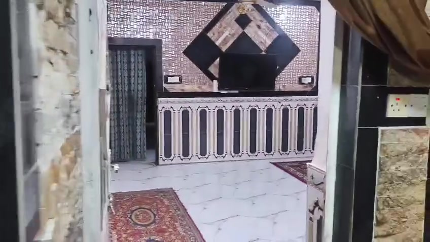 السلام عليكم بيت اللبيع مساحة ميتين مكاني كوت حي جهاد قرب شارع بيت ابو سعدون قريب على سوك بل دربونة قريب على شارع العام***********.  ***********
