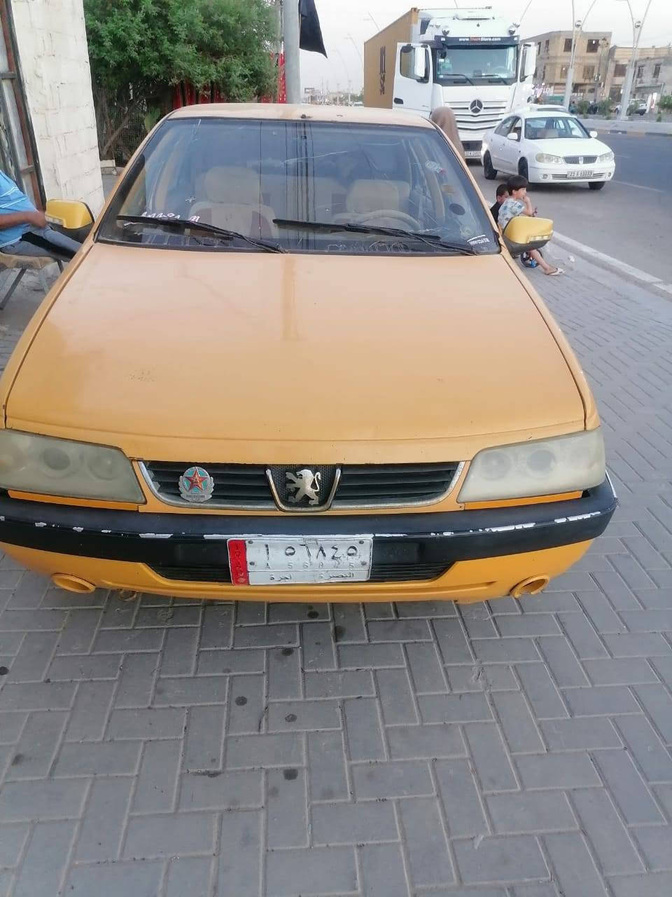 سلام عليكم للبيع بيجو 405 موديل 15 سنويه ساقطه مكينه نضيفه كير يحتاجله قلايج بس حداديه نضيفه تخم تاير باتري جديد راعيه ماندله سعر 17وبيه مجال مكاني حيانيه شارع القائد الرقم ***********
