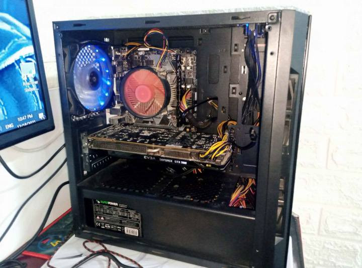 PC gaming غيمينغ للبيع
نظيف و قوي للألعاب 
المواصفات 

كل القطع نظيفة 
Cpu i3 8400 3.6ghz

Gpu gtx 980 evga 2 fan

Ram 8 g skill 3600

Ssd 520

Hdd 1tb

Psu 750 wt

ما في أي عيب و مركب للكيس زجاج بس شايله علمود التصوير و و غير شي المروحة في سن مكسور بس ما يأثر على التبريد و شغال بكل قوته 

 🟢 الكرت و المعالج يشغلون الألعاب بسلاسة عالية وهذه بعض الأمثلة القوية 
Red dead redemption 1 - 2 = 60fps

Elden Ring - elden ring nightreighn = 60fps

Sekiro = hight sittings 60fps

GTA v = 60fps فما فوق 

God of war 4 = 35 > 45 fps

كل هذا يتغير لو عندك مونيتر بهيرتز عالي و تحصل تجربة أحسن 

للبيع و سعر 350 الف ثابت

الكرت بقوة gtx1660 يشغل كل الالعاب


**إذا كنت صاحب هذا الإعلان وتريد حذفه لأي سبب، رجاءا أرسل رسالة إلى الدعم الفني**
