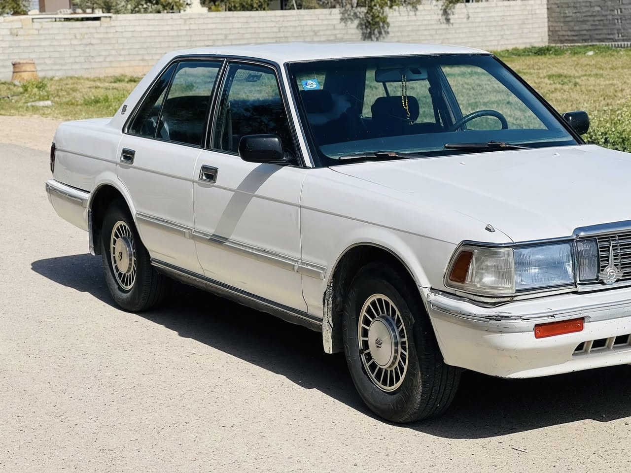 سلام عليكم سيدان للبيع بلاديه  موديل 1990رقم بغداد دولي سنويه 2030 مكفوله من الضربه والحادث والصبغ تخم تاير مكينه بلاديه تدفئه تبريد شغال السعر 57 وبيها مجال حك الجيه المكان ديالى السعديه 
هـ***********
