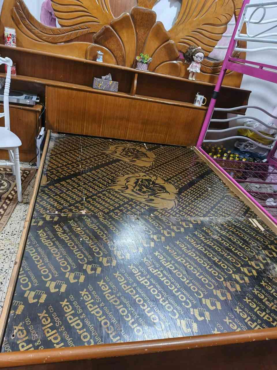 السلام عليكم جرباية للبيع راس عالي وناصي وصومية سعر٦٠ 
***********
