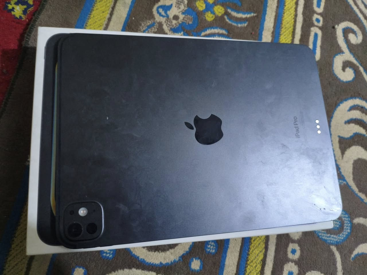 ايباد M4 نظيف زلغ مابي الايباد تاركة ما استخدمة هواي ملتهي بل عمل جهاز بعدة بل ضمان مصور كلشي كدامكم الايباد قافل سعرة 925مكاني بغداد تقاطع الكيارة ولجهاز نظيف والله ***********
