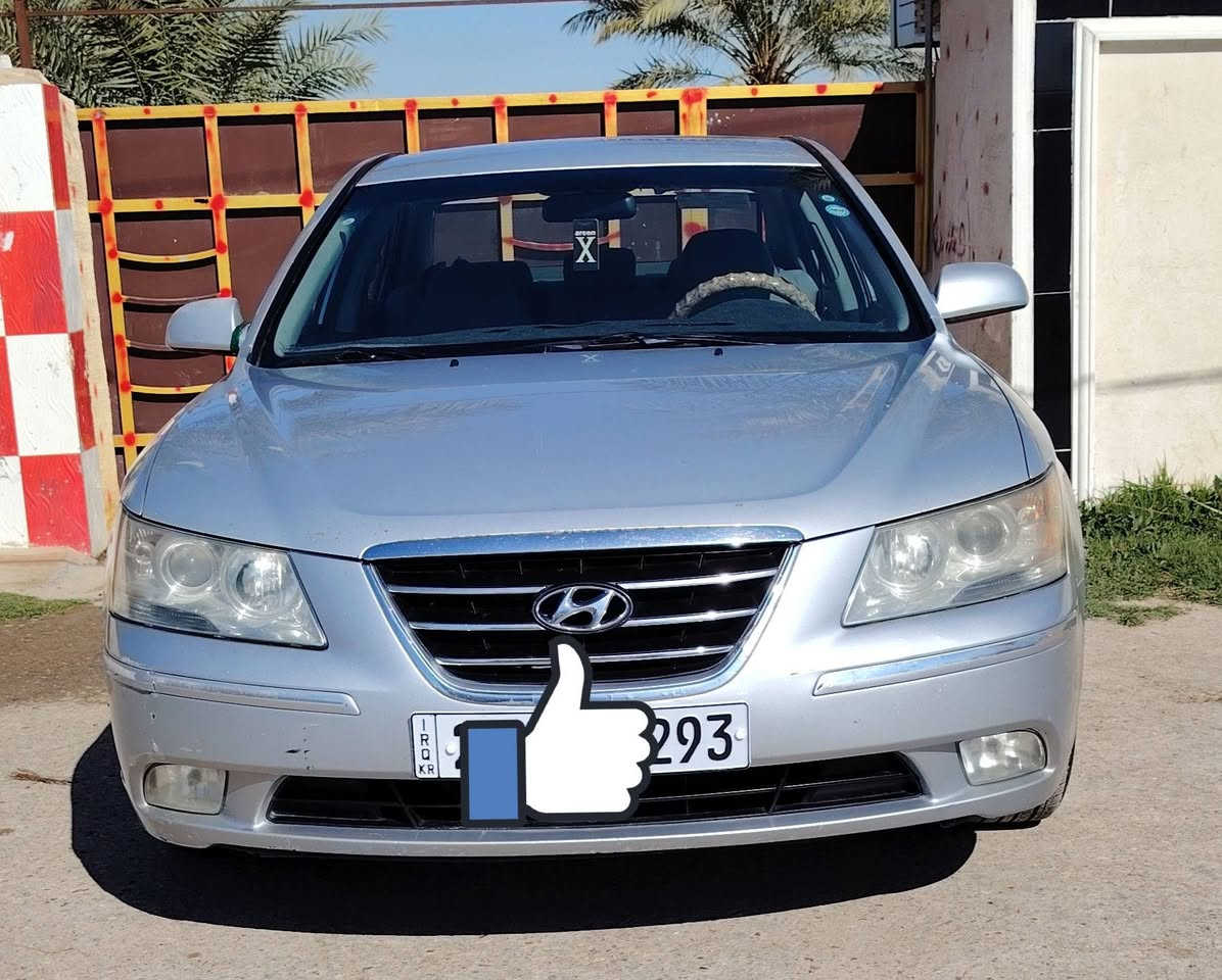 سلام عليكم سوناتا للبيع موديل 2010وارد امريكي مكفوله كفاله عامه من صبغ من ضربه تدفئه تبريد كله شغال تخم تاير جديد صدر امامي خلفي جديد منضومه زنون جديده شاشه ايباد وكامره سياره مال جناي ومحتاج وريد ابيع سياره رقم سليمانيه تحويل ثاني يوم مباشر 
للستفسار اتصل ***********
***********
