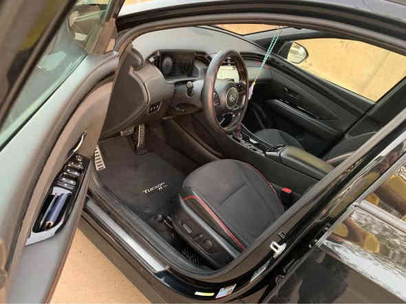 بيع او مراوس توسان NLine موديل 2022 فول سبورت قيادة ذاتية رادار جانبي وامامي تنبيه الخروج عن المسار كروز سرعه تفاعلي ويلكب N  دبل كزوز رياضي كير محرك كفالة مكينه 2500 تنفس طبيعي كير دبل كلج داخل اسود بالكامل مطعم باحمر كشن N   جلد مع شامو 4 مودات قيادة مود نزول منحدرات اوتو هولد بيها مواصفات هواية  حادث الوارد فقط حافة البنيد مصلح نفسه بدون فتح الباقي كفالة عامة مكاني بغداد الكرادة *********** رقم بابل باسمي تحويل مباشر . بغداد
