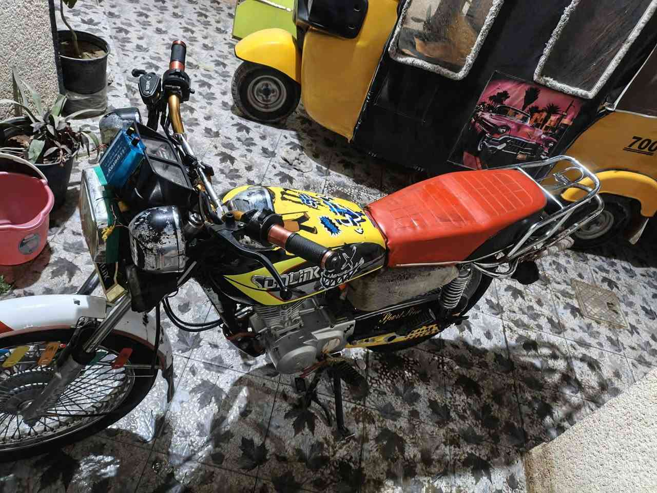 سلام عليكم دراجه تايكر موديل 23 كفاله عامه مكان تحرير حولي اتصال ***********
