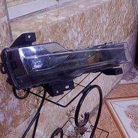 عندي هذا الكشاف سيارة تسلا تك واحد اللي يحتاجة يتصل 07713296214