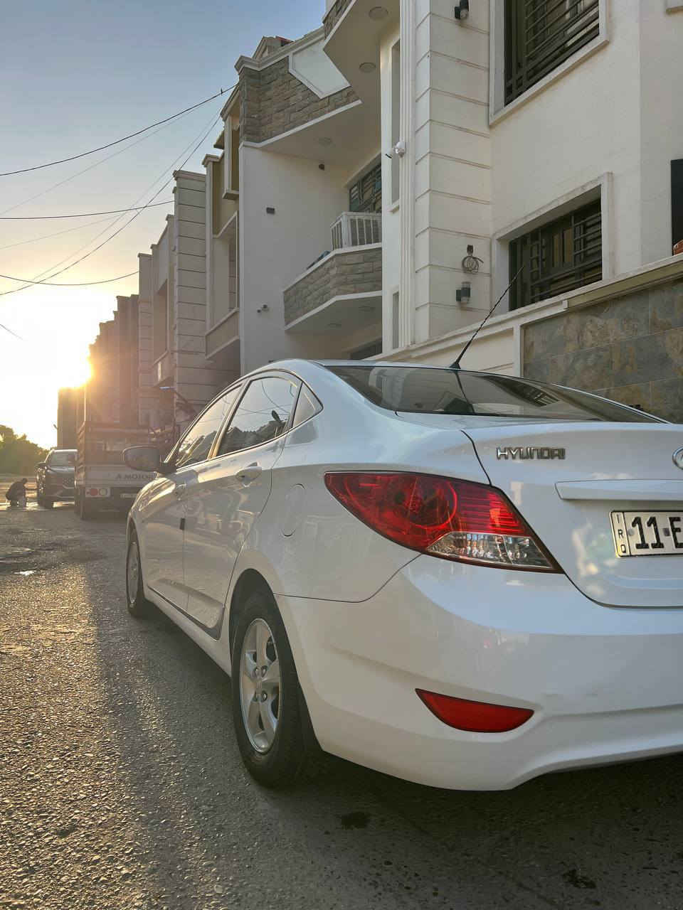 السلام عليكم
اكسنت 2013 خليجي شركة عامة 
مكفولة كفالة عامة عدة طخة بالدوسة مثل ما موضح بالصور
بغداد الرقم الدولي الجديد
مكينة 1600 دبل قطرة 
مكينة كير خير من الله تبريد ثلج 🧊
تخم تاير جديد سيارة جاهزة وجديدة 
السعر بـ114$ وبيهـا مجال بسيط 
العنوان الدورة / الاثوريين
للاستفسار الرقم / *********** 📞
