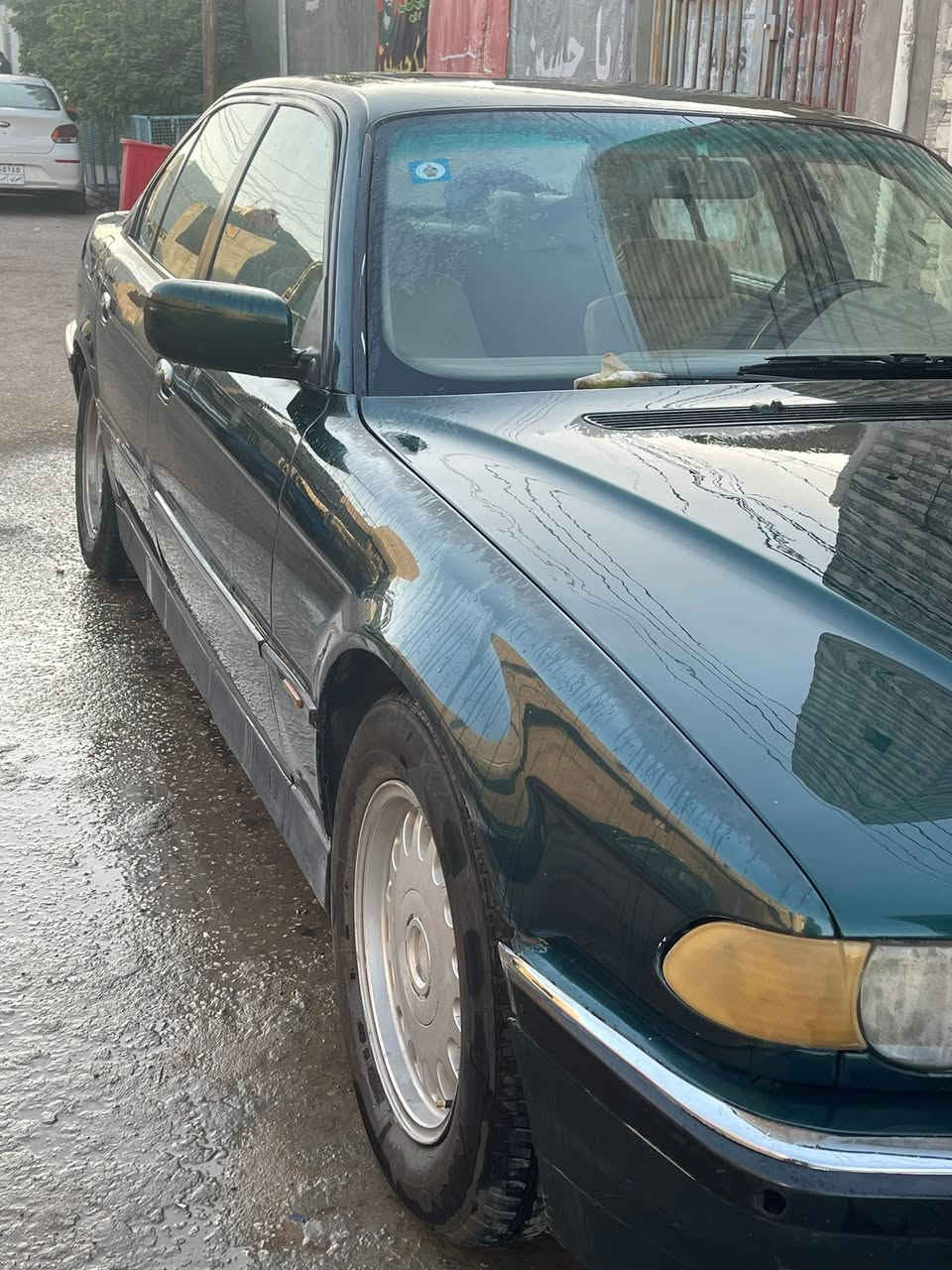 سلام عليكم بي ام خفاش 740 مال جناي رقم مميز بغداد ارقام انكليزيه سنويه جديده موديل 98 مكينه وكير مكفولات كلشي مابيهن لون زيتوني عوزها ترتيب ودواخل مصبوغه عام مكان السياره بلنجف السعر 65 وبيها مجال للاستفسار ***********
