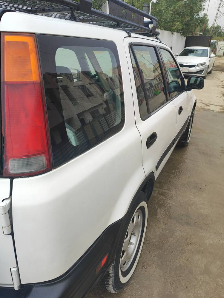 سيارة عائلية عملية ومريحة، اعتمادية ومعروفة بقوة تحملها.

🔹 الماركة: Honda
🔹 الطراز: Honda CR-V
🔹 الموديل: 2000
🔹 ناقل الحركة: أوتوماتيك
🔹 الوقود: بنزين
🔹 الحالة: ما بيها حادث
✨ المميزات:
✔️ تبريد شغال ❄️
✔️ إطارات بحالة جيدة
✔️ سيارة نظيفة وجاهزة للاستخدام
✔️ مناسبة للعائلة والسفر

💰 السعر: 5,200 دولار (قابل للتفاوض بالمعقول)

📍 الموقع: بغداد - الدورة - شارع الصحة 

📞 للجادين فقط – الاتصال أو مراسلة خاص
   
      *********** 

      *********** بغداد, العراق
