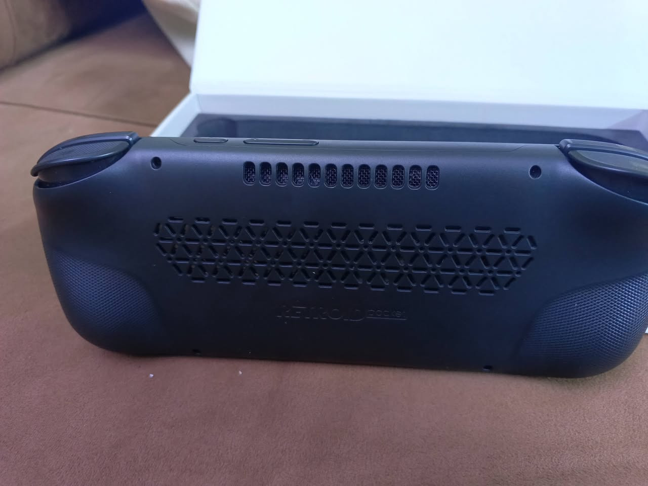 اسلام عليكم جهاز Retroid pocket 5 جديد 
بلكارتون ماستخدم ذاكرة ١٢٨ شخط مابي
يدعم جميع المحاكيات ونضام أندرويد 
سعر ٣٠٠ وبي مجال بسيط توصيل موجود جميع محافظات العراق مكاني بغداد الزعفرانية


**إذا كنت صاحب هذا الإعلان وتريد حذفه لأي سبب، رجاءا أرسل رسالة إلى الدعم الفني**