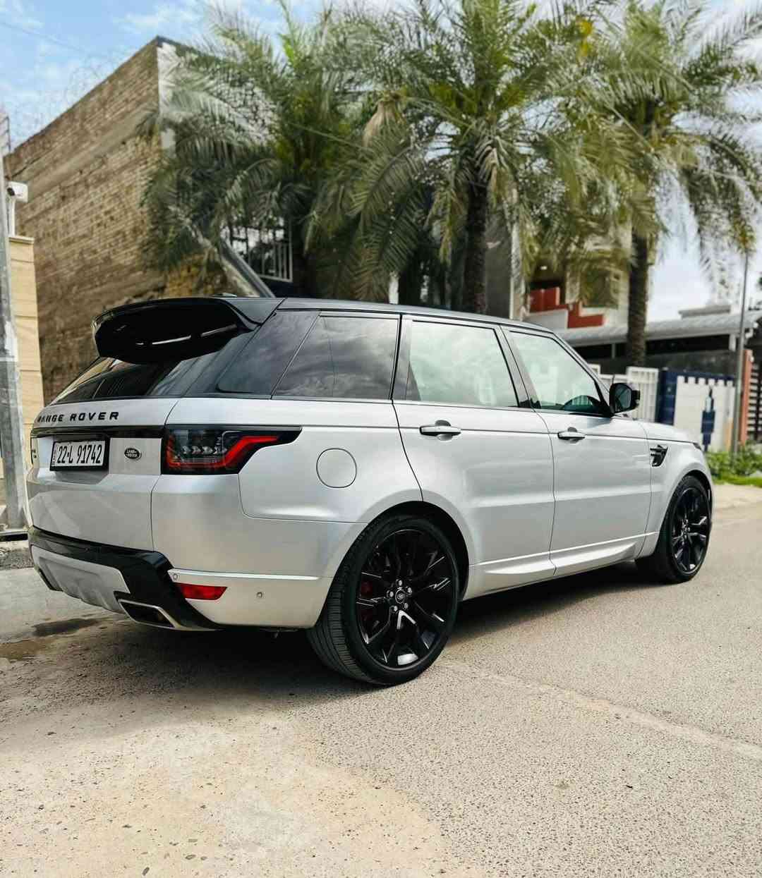 السلام عليكم

‏🇬🇧🇬🇧رانج روفر 2022 🇬🇧🇬🇧HST  sport
للبيع 
وارد امريكي دخول جديد
حادث جملغ فقط صبغ 
تصليح درجه اولى عل ايدي
اني كاصه سياره ومصلحه
السياره جداا مميزه 
عداد المسافات22الف ميل
6 سلندر سوبر جارج بانزين 

🛑داخل احمر مميز فقط يجي بالاوتو 
🛑 3شاشه 
🛑 جكات ٣ وضعيات 
🛑رادار جانبي بل مرايات 
🛑 نظام صوت ميرديان (خرافي )🎧🎧
🛑رادارات جانبيه وخلفيه  +5بصمات ابواب 
🛑فچوج 6 بستم الاماميه
🛑بانوراما قماره شامواه داخل كله كربون فايبر
🛑حساس امامي هلفي
🔴لايت زنون
وبعد هوايه موصفات

 اخوان السياره جديده
بسمي تحويل مباشر رقم اربيل 
بشرط الفحص  

مكاني بغداد زيونه 

*********** للاستفسار
