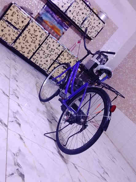 سلام عليكم بايسكل للبيع حجم 26 بالة كلشي ما عوزهة كامل ربع ما ذب علي سعر 70 وبي مجال  مكان كوت حي الجهاد ***********
