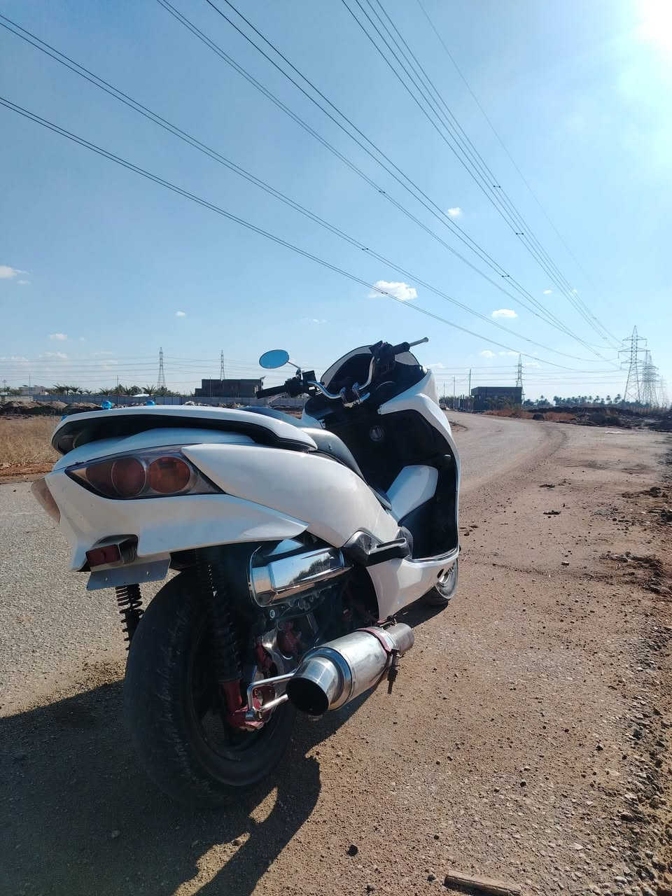 سلام عليكم اخوان
فورزه 010
جديده صبغ تغير لون جان لونه بنفسجي وصبغته ابيضكفراته بلاديات
محرك ما مفتوح جيب مصلح فيتر وياك اذا طلع مفتوح تأخذه بلاش كرهبائيات علئ وضع البلاد ما ملعوب بيه لا جطل ولا فد شي كلله من الطول للطول علئ  الشركه
كير على البلاد ٤ انضمه قياده ايكو وعادي وسبورت
الدراجه خير من الله وين متريد ترايك للبصره
الاكلجات ع وضع البلاد بلاديات شرط
المحرك شرط كيمر استخدم دهن موتل
 المي زيتي
الدراجه ماشيه ٣٥ الف
النقوصات البيه علمود ما تسئلني شبيه مابيه
نقصه باتري وجاملغ امامي باتري بيه بس تعبان كوه يشغله
والاشاير ما تشتغل حسب ما كالولي البدالات
فلنجات رياضي البريك الامامي برمبو
الدراجه كلش حلوه نصبته
مكاني ديوانيه
سعره مليون و ٣٠٠ وبيه مجال بسيط
رقمي  *********** اتصل ب اي وقت وبيك خير ودلل
اوراق ما بيه الدراجه
واسف ع الاطاله
الي يعلق تعليق سلبي يمثل نفسه واخلاقه
تحياتي للجميع ♥️
