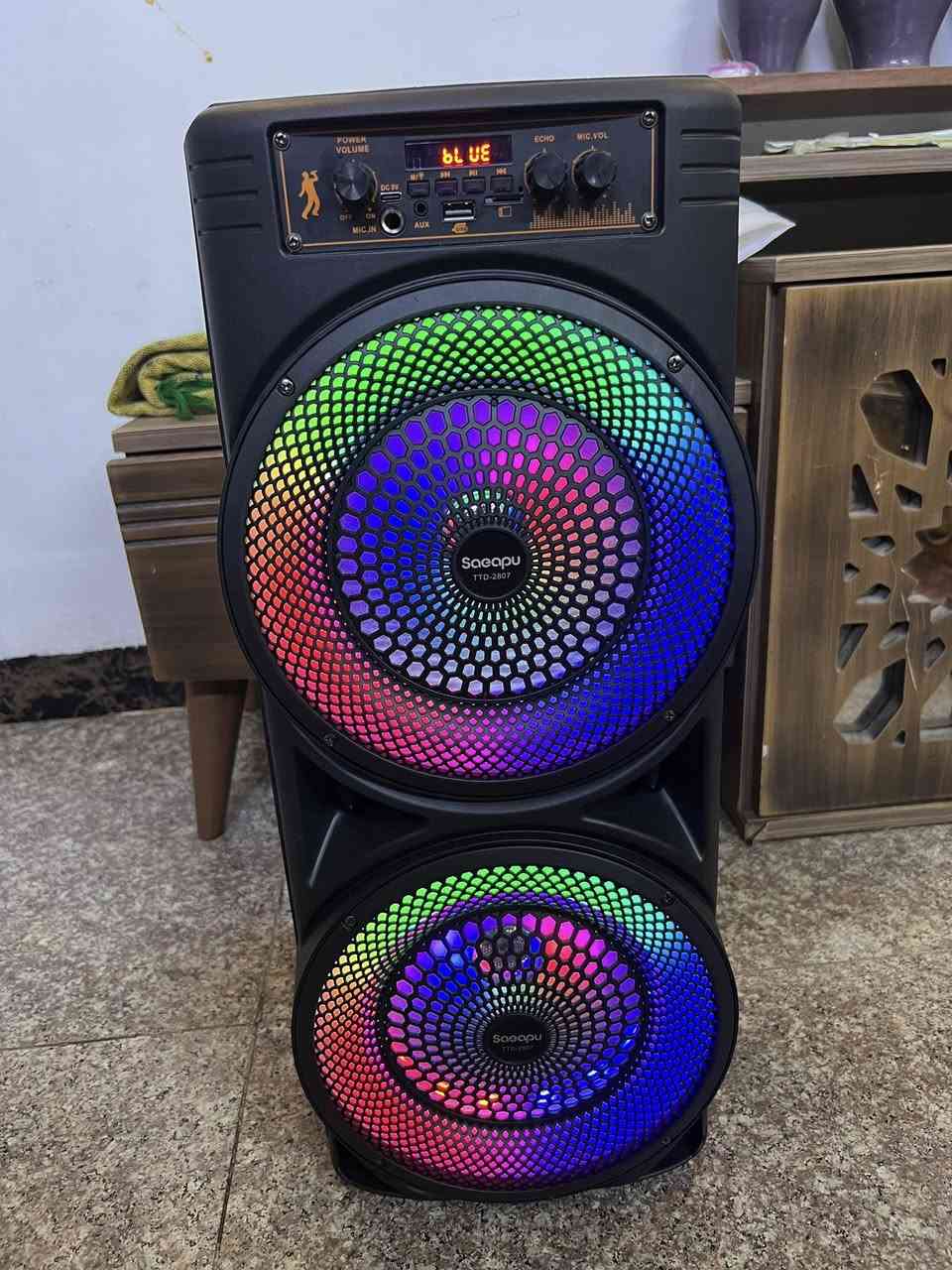 سماعه كبيره دمام قوي صوت عالي كامله مع مايك اول تم 50


**إذا كنت صاحب هذا الإعلان وتريد حذفه لأي سبب، رجاءا أرسل رسالة إلى الدعم الفني**